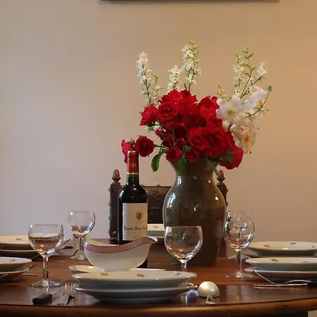 Maison De Charme Avec Grand Parc Pour Des En Famille Au Coeur De L'auvergne - Fr-1-582-278