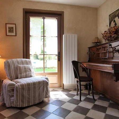 カントリーハウス Maison De Charme Avec Grand Parc Pour Des En Famille Au Coeur De L'auvergne - Fr-1-582-278 *