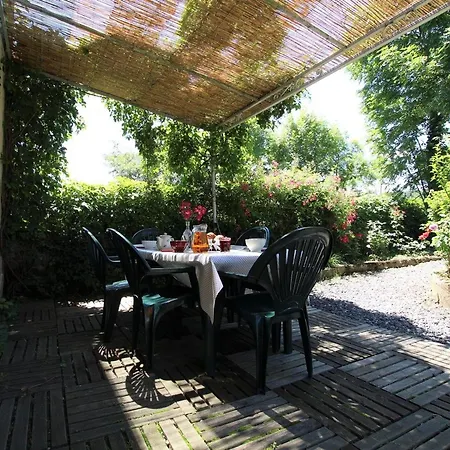 カントリーハウス Maison De Charme Avec Grand Parc Pour Des En Famille Au Coeur De L'auvergne - Fr-1-582-278